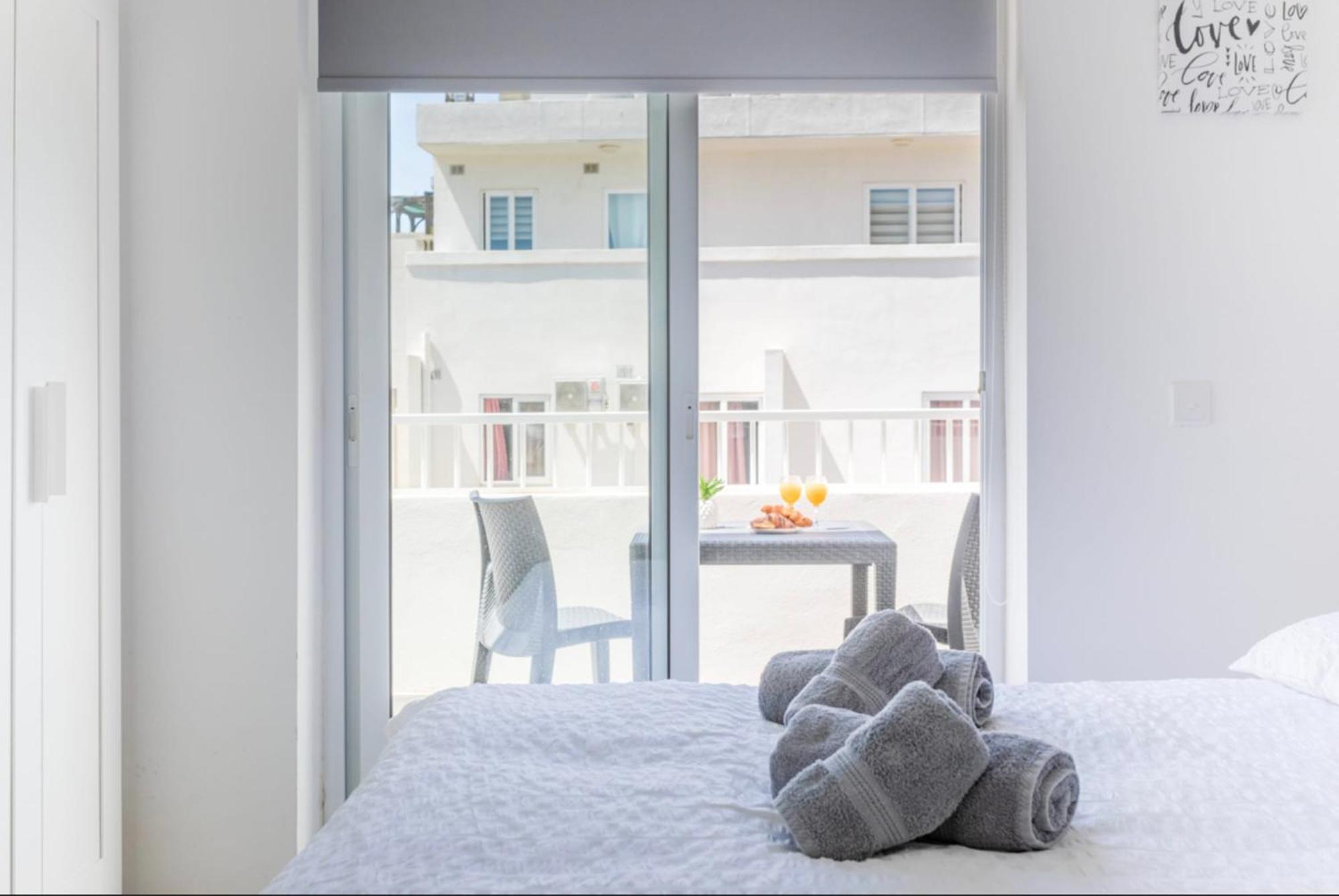 Saint Julian - Lovely Apartment With Terrace - Cityapartmentstay San Ġiljan Exterior foto