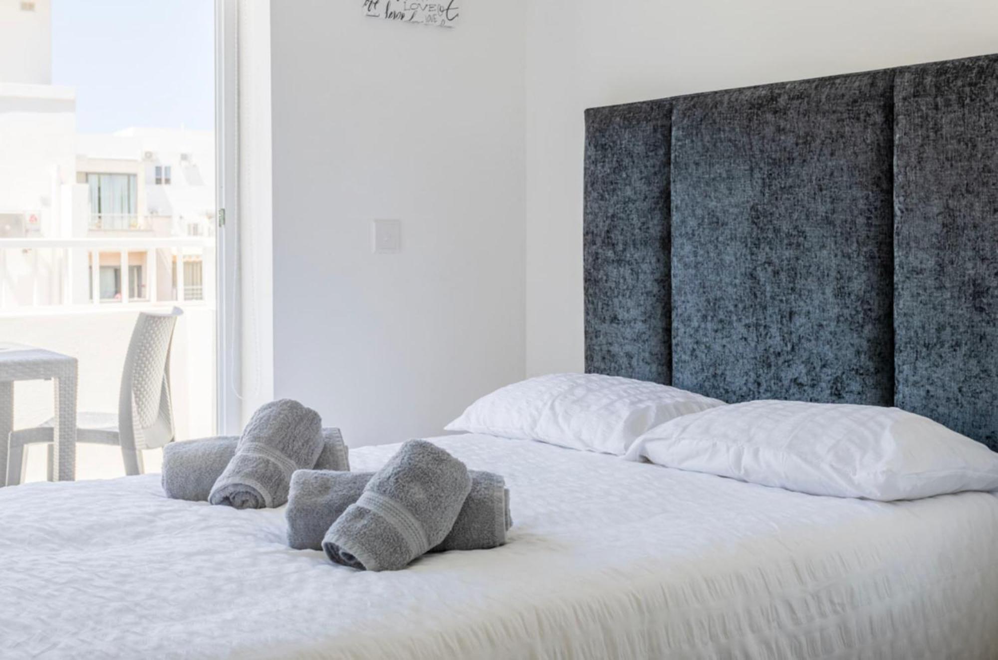 Saint Julian - Lovely Apartment With Terrace - Cityapartmentstay San Ġiljan Exterior foto